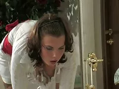 Tình bạn gái sexy phim sex bố chồng nhật bản của mình trong một căn phòng khách sạn